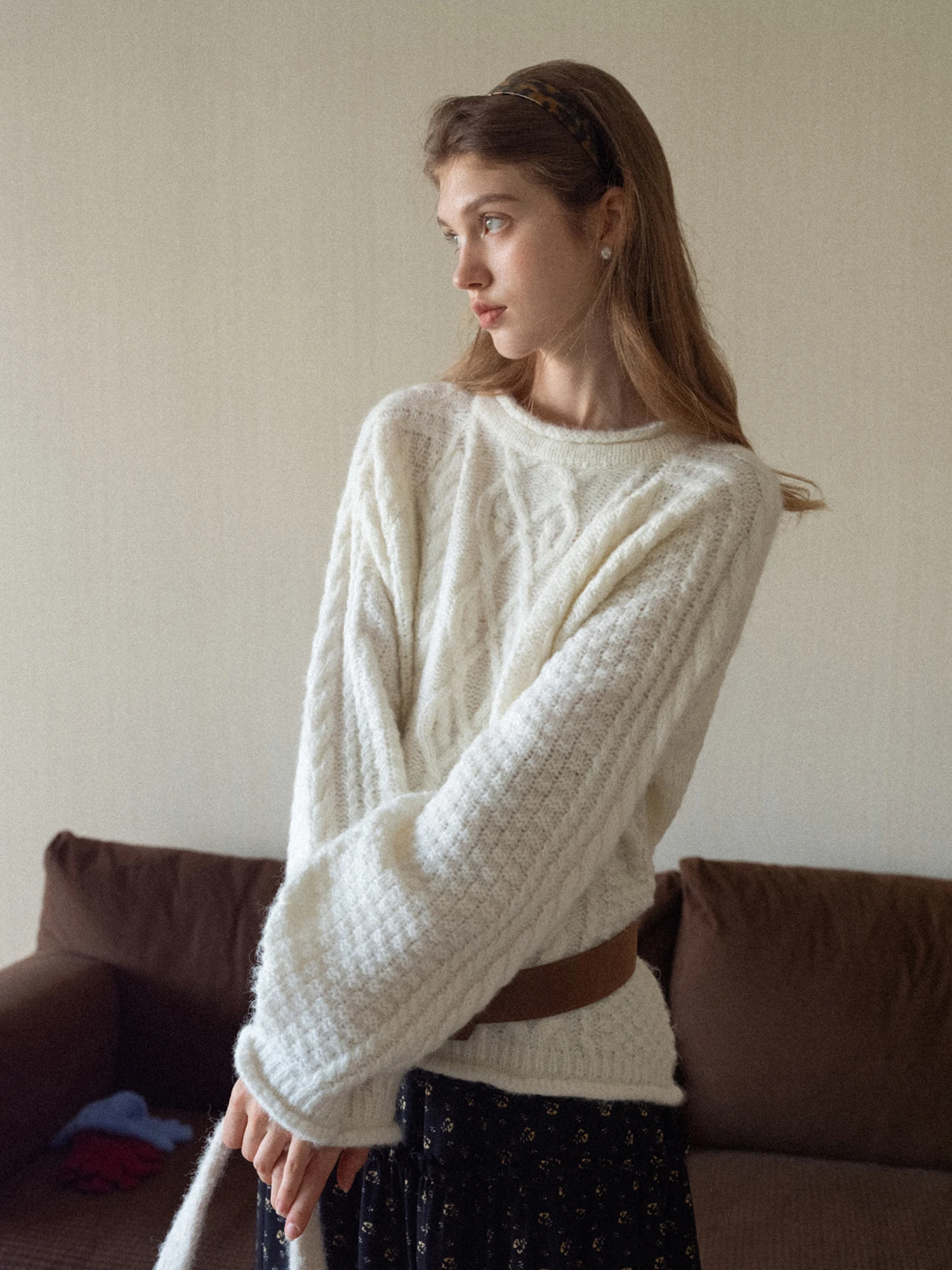 

White Casual Style Knitted Sweater Women's Loose Fit round Neck Lazy Style Slimming Autumn Winter Top EGGKA Commute Style