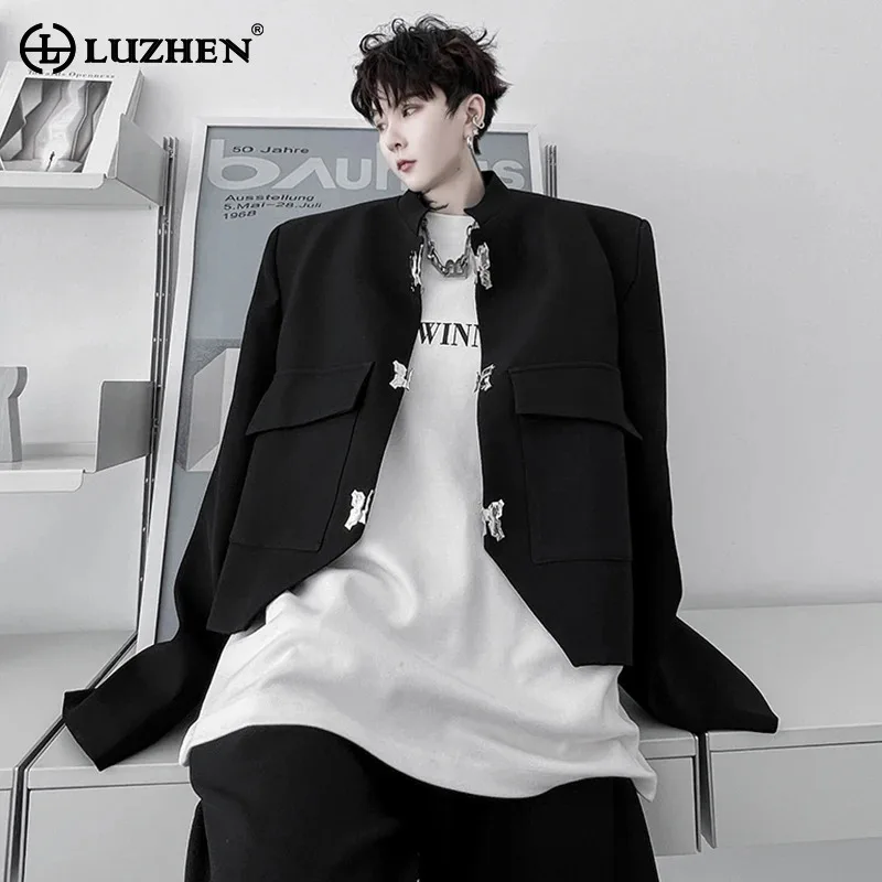 LUZHEN Personality Metal Butterfly Buttoned Design Outerwear Men Fashion High Street Original Solid Color Jacket 2024 New LZ3741