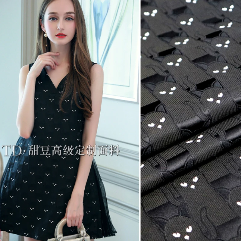 

Yarn Dyed Jacquard Fabric Autumn Winter Black White Cat Dress Trench Coat Fashion Brand Design Sewing Wholesale Material Cloth