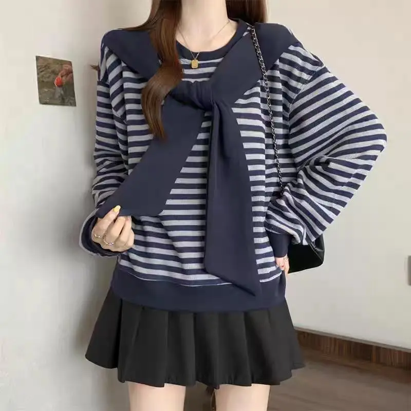 숄 스트라이프 라운드넥 긴팔 루즈핏 스웨트셔츠 2025 가을 신상 상의