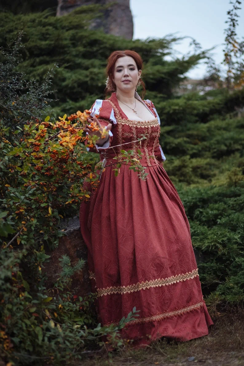 Cosplaydiy Vintage Red Renaissance Dress Historical women gown Dress Medieval Italian Renaissance costume Tudor Ren faire dress