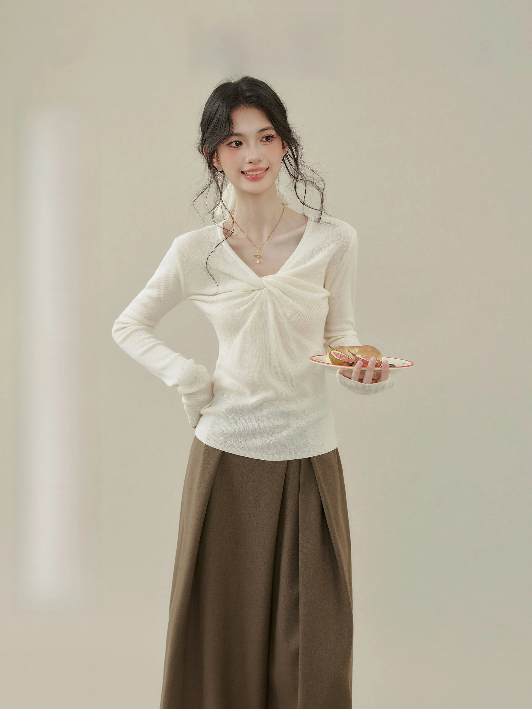 

Ouyang Xi Knitted Knot Base irt Women's Casual Loose Fit Long Sve V-Ne Inner Wear Tawny Color 2025 Autumn Design