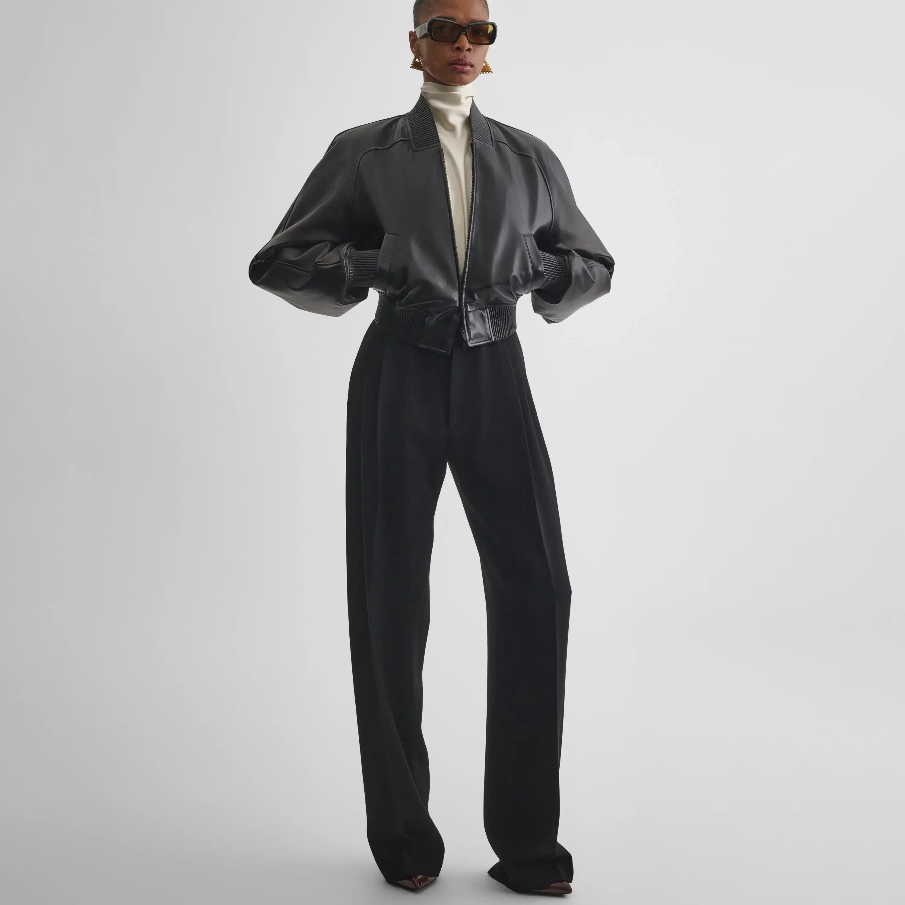 السترة النسائية الجديدة، سترة Phoebe Philo، مصنوعة يدويًا من قبل المصممين الكبار #1