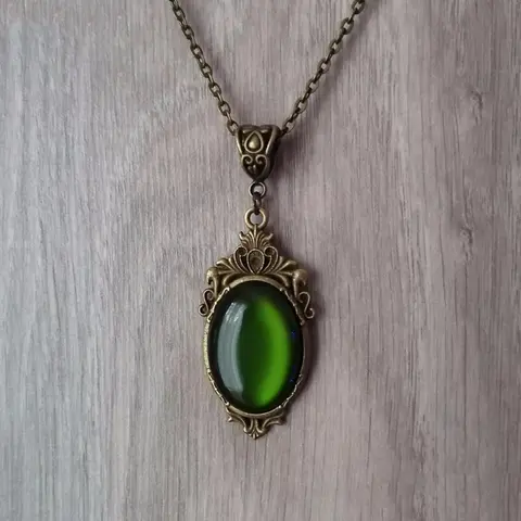 Venom Cameo Necklace, Gothic jewelry, Vampire, Medieval, Vintage, Bronze, Victorian, Witch accessories, Choker For Women ，Trendy