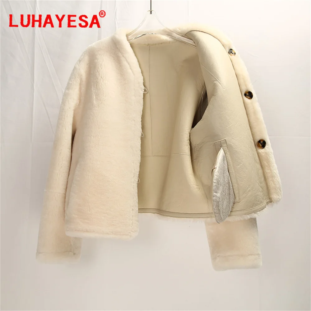 2024 Australia Merino Sheepskin Lamb Fur Shearling Clothes Two Sides Wearing Winter Real Fur Jacket