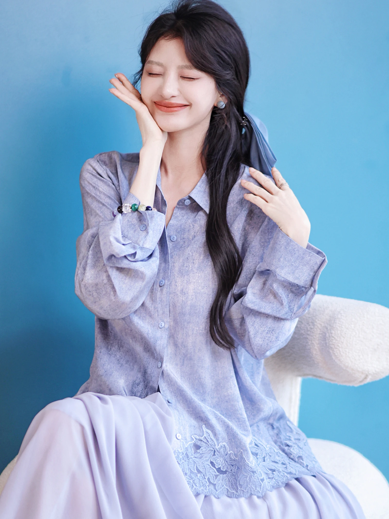 

Blue Silk irt Hollow out Lace Hem Women's Faion Commute Sle Simple Design Long Sve Collarl Silk irt by Zhao Daxi