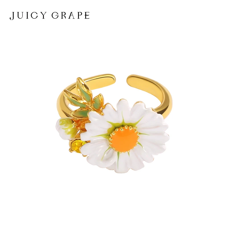 

Monet's Garden White Daisy Ring for Women Opening Adjustable Enamel Flower Ring Handmade Enamel Ring 3D Design New Fashion Ring