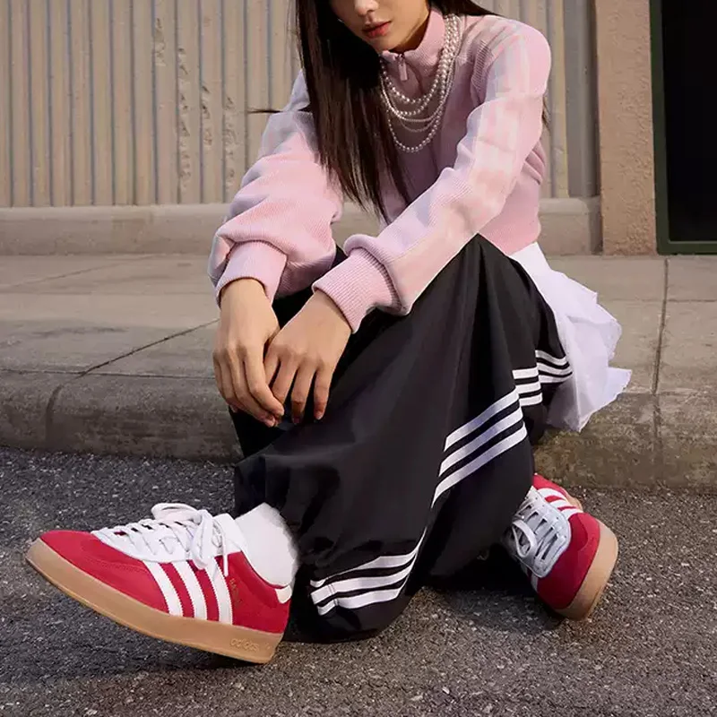 Adidas IH9650 Retro Daily Leather Trainers Navy White Gum Outsole Classic Three Stripes Lightweight Street Walking Skate Sneaker