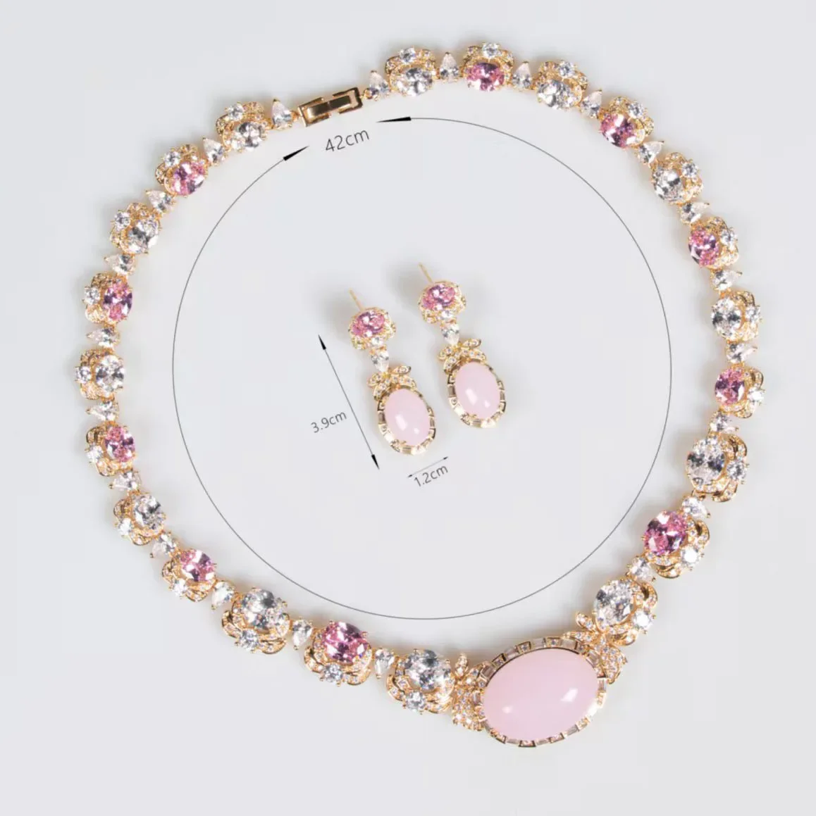 

Beautiful Multicoloured Jewellery Necklace and Earrings Set for Women, Suitable for Banquets, Weddings, and Dances, Gift M-363