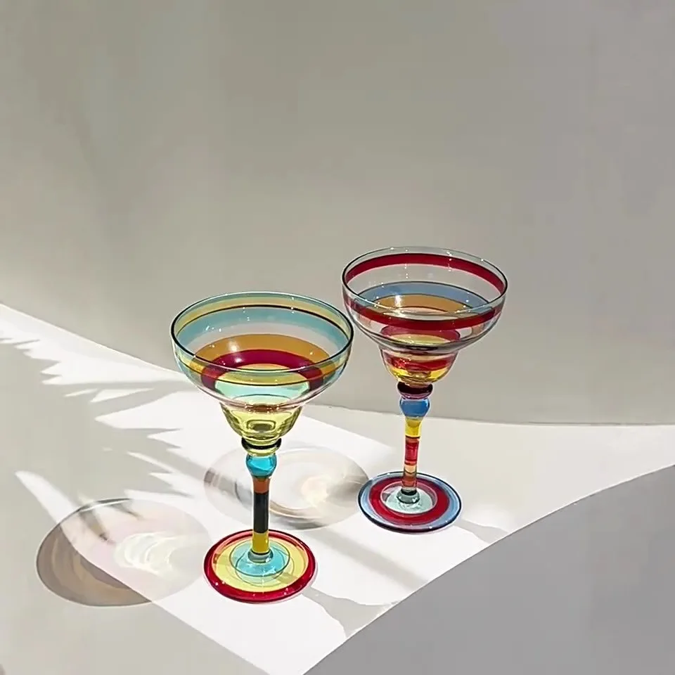แก้วค็อกเทลถ้วยมือวาด Margarita Goblet แก้วไวน์ Creative Flamingo แก้วไวน์สีแดงลายถ้วยไวน์แดงถ้วยน้ํา