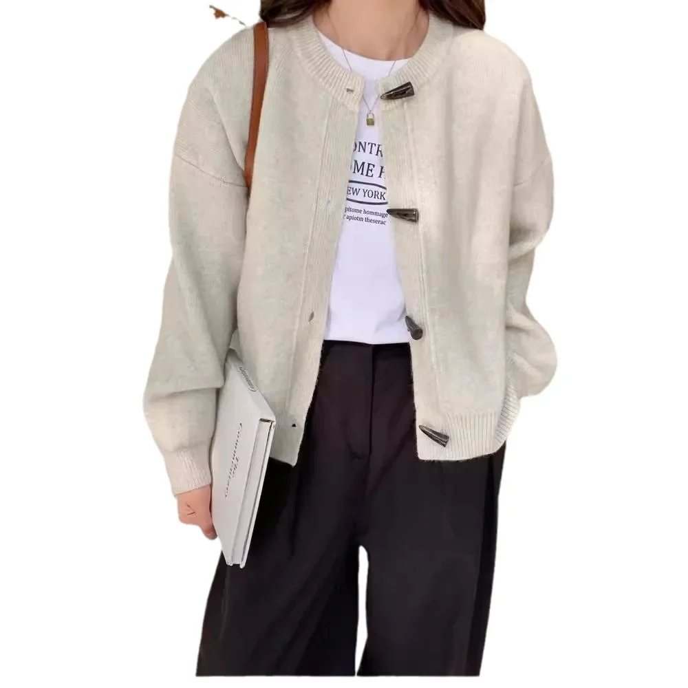 Novo inverno-outono feminino casacos de malha cardigan com botões de chifre retro camisola cardigans-estilo curto solto de alta classe