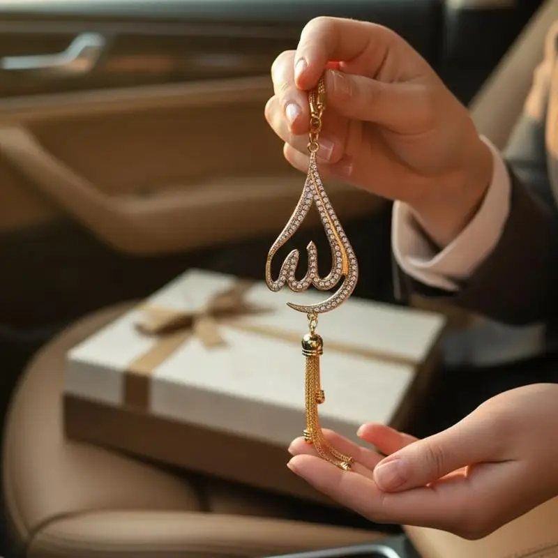 New 1 Piece Of Droplet Shaped Metal Rhinestone Inlaid Car Ornament Car Rearview Mirror Decoration