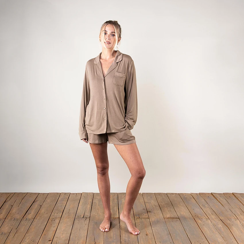 

Hiloc однотонные повседневные женские пижамы, костюм из 2 предметов, отложной воротник с карманом, топ с длинными рукавами, вязаные тонкие шорты, новинка осени 2023 года