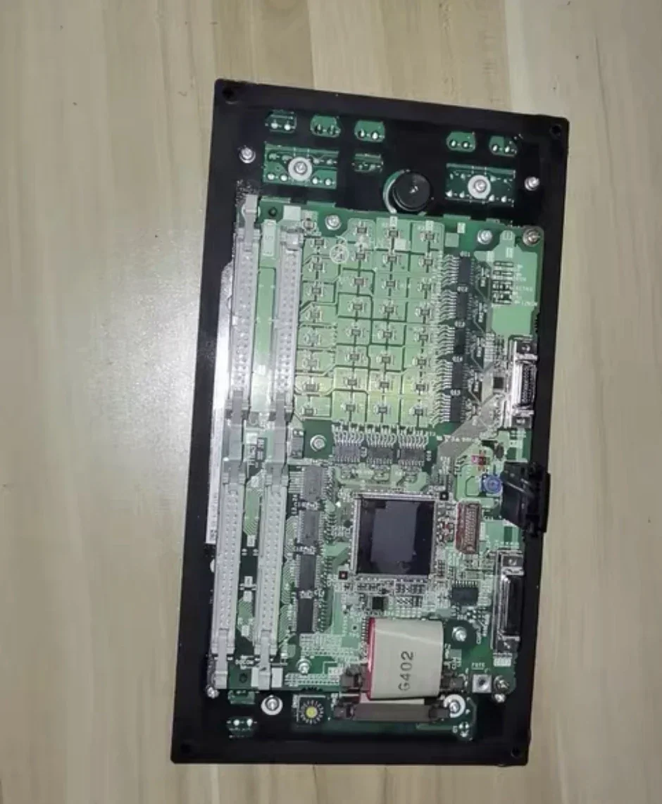 FCU7-KB029 M70 key board, FCU7-DX711 basic IO board. Second hand test OK