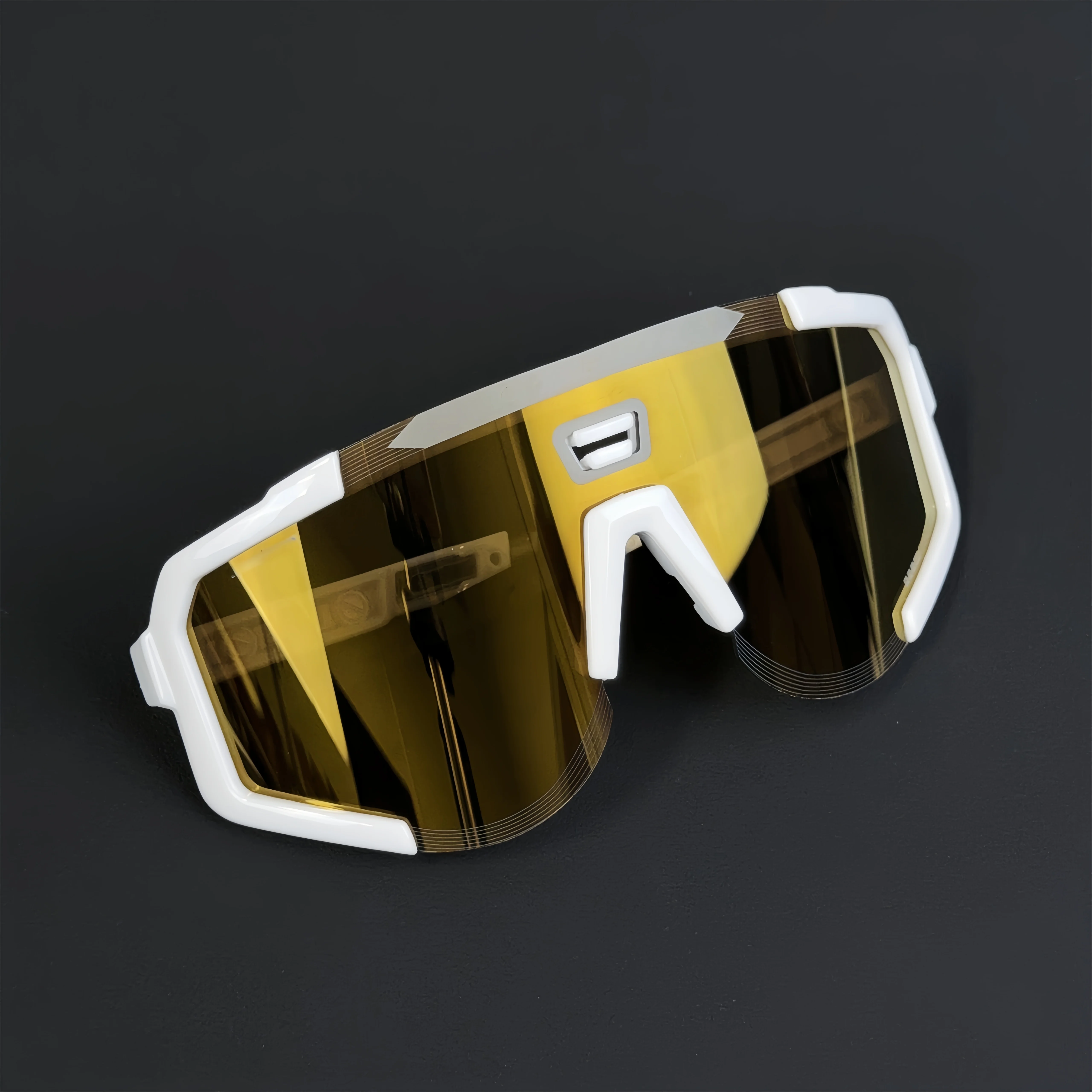 

Summer Best-selling Sports Sunglasses Outdoor Hiking and Cycling Windproof Goggles High-definition Lightweight Unisex Style Gift