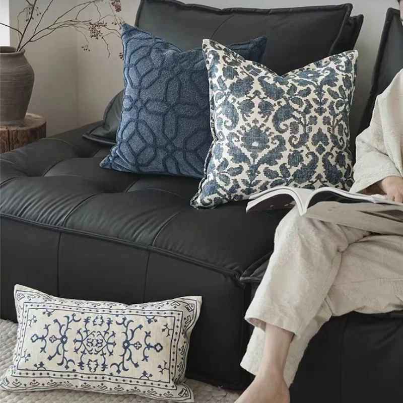 

Chinese Blue And White Pillows Retro Flora Cushion Case Luxury Art Decorative Pillow Cover For Sofa Chair Home Decorations