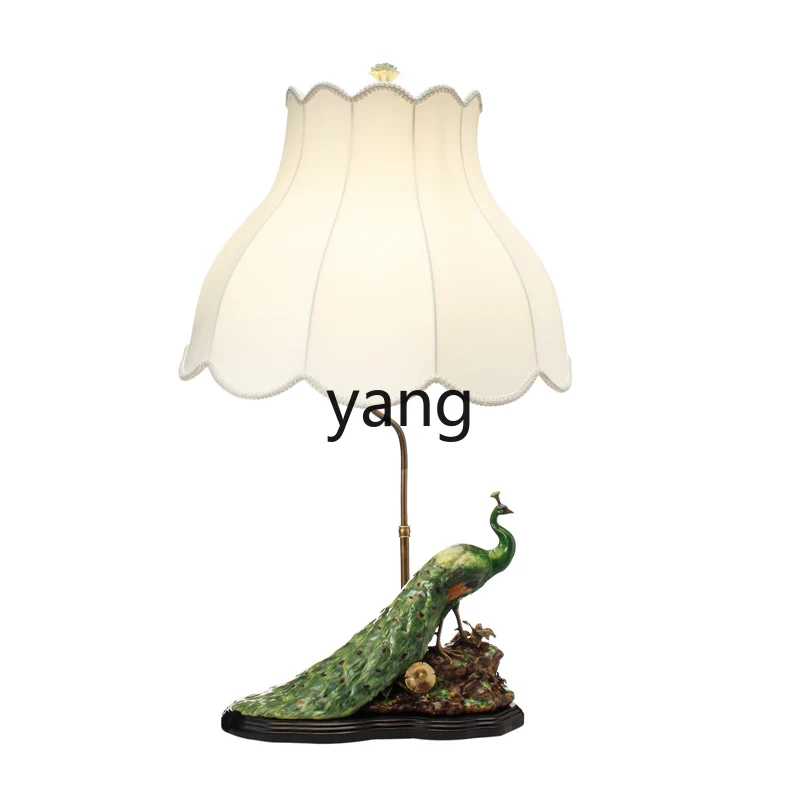 

Yjq Creative Peacock Table Lamp Crafts Decoration Villa Exhibition Hall Entrance Bedroom Decoration Decoration