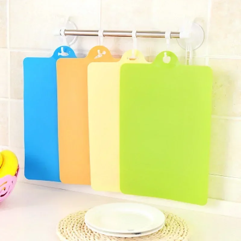 Flexible Plastic Cutting Board Kitchen Chopping Block Random Color Household Food Slicing Mat Practical Cooking Small Tool