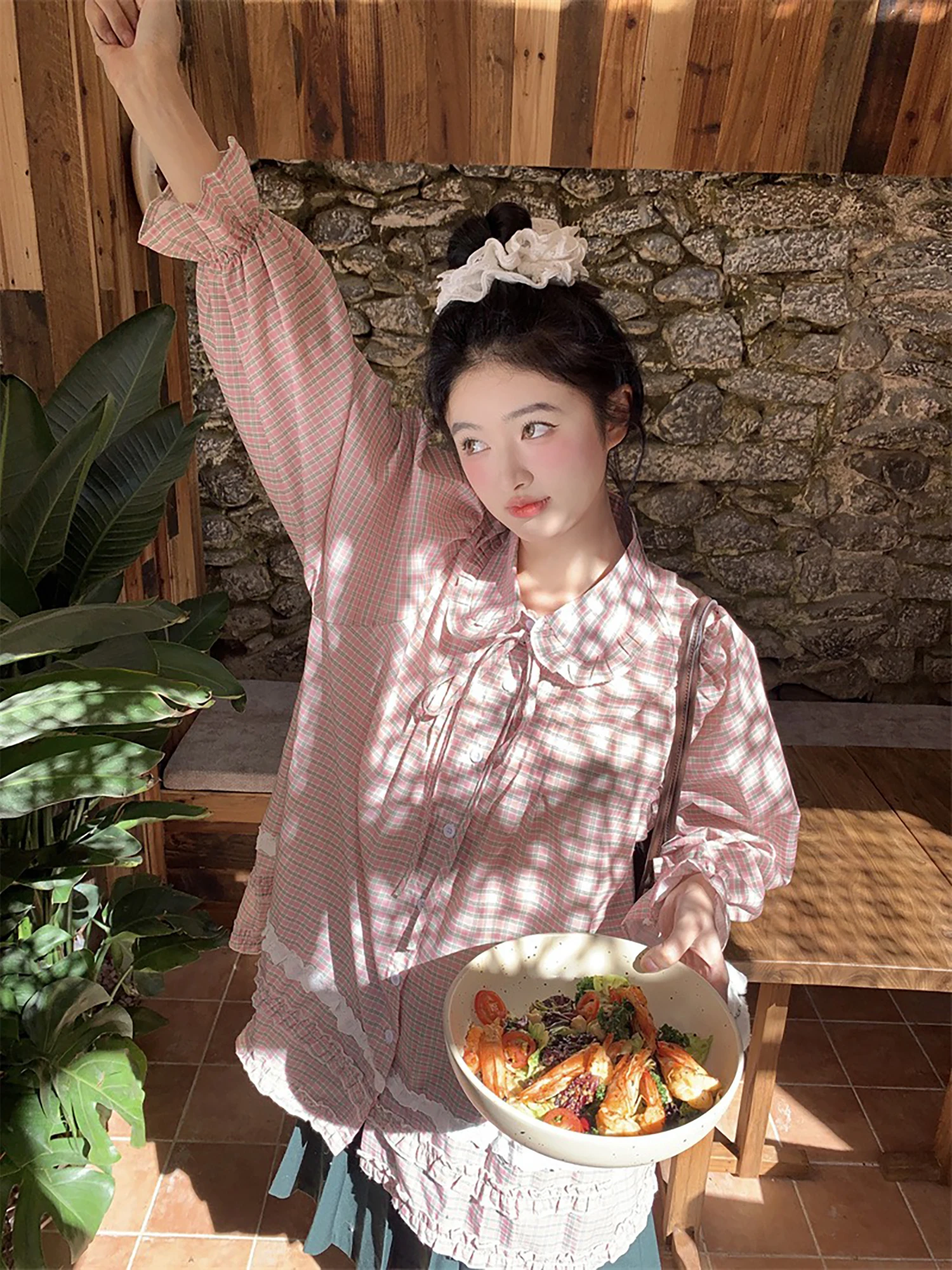 

Vanwenwen Sweetberry Box Pink Gingham Doll Collar Women's Spring Shirt Cute Girl's College Style Loose Fit Long Sleeve Top