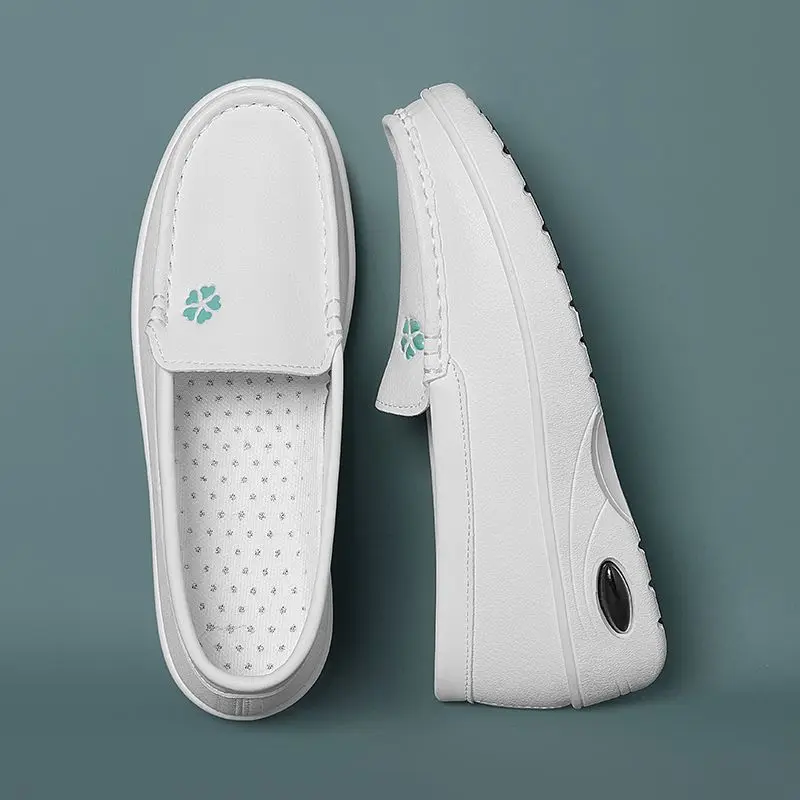 أحذية ممرضة نسائية بنعل ناعم مع وسادة هوائية، نعل سميك غير قابل للانزلاق، أحذية رياضية للعمل لمدرب المستشفى، سحب بخطوة واحدة