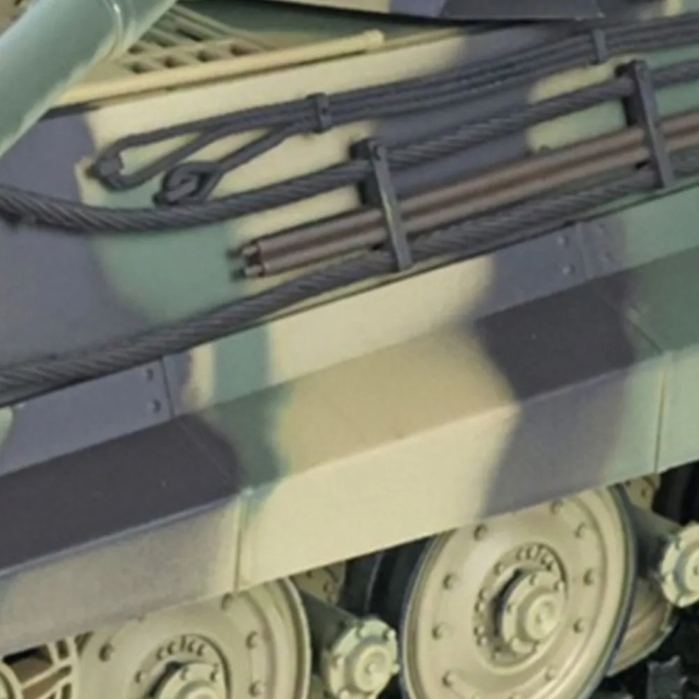 Henglong 1/16 7.0 Plastikowy Czołg RC King Tiger 3888A z Obrotową Wieżyczką 360°, Efektem Odrzutu Lufy, Efektem Dymu, Opancerzony Model dla Dorosłych TH17521-SMT7