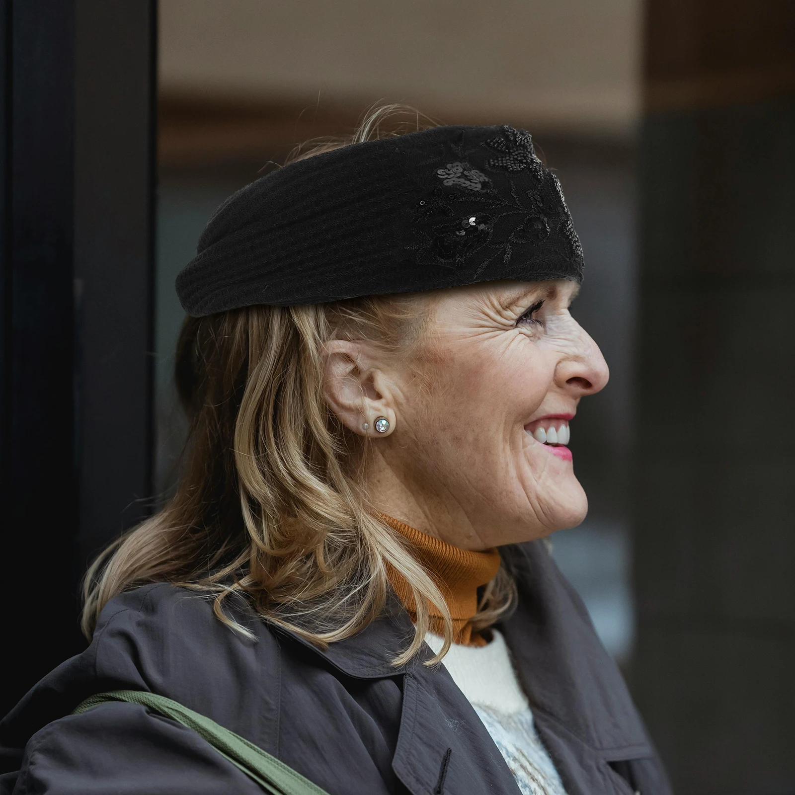 

Autumn Winter Floral Wide Headband For Women Soft Comfortable Gray Hair Coverage Stylish Hair Accessory Thick Elastic Headwear