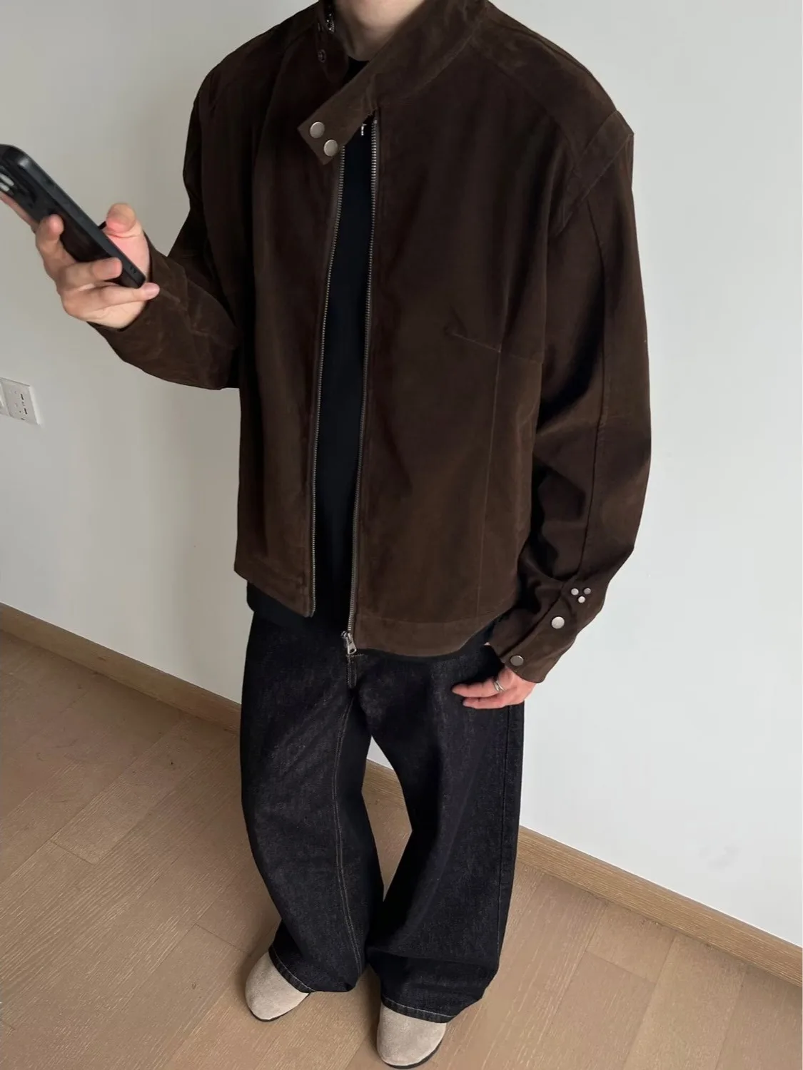 

Модная винтажная замшевая куртка для мужчин свободного кроя с воротником-стойкой на пуговицах, трендовая корейская верхняя одежда для весны и осени