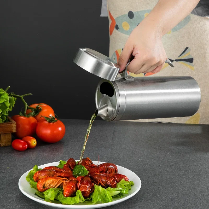 Oil Dispenser Stainless Steel  Oil Bottle Pot Leakproof Sauce Vinegar Bottle Gravy Boat Oil Pourer Bottle for Cooking Honey Pot