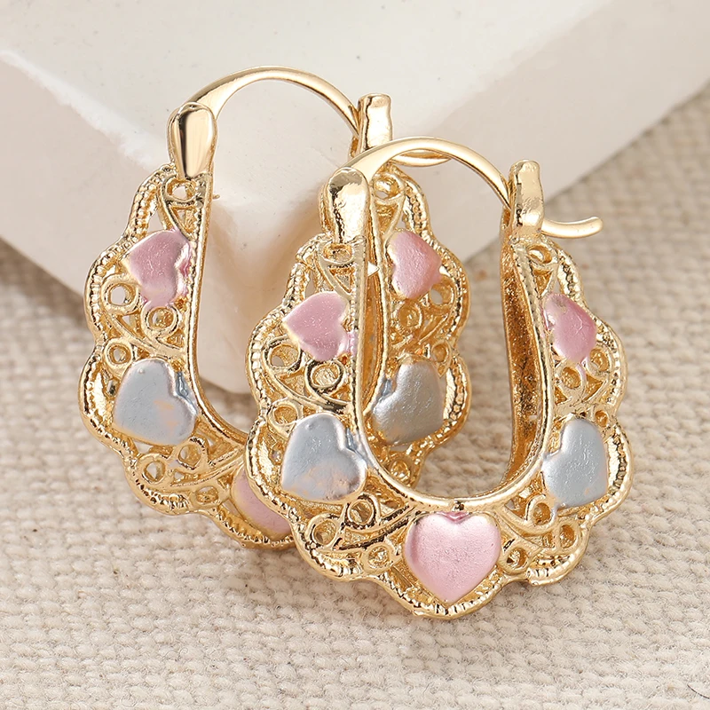 

Delicate Fashion Gold Color Metal Hollow Geometry Carving Multicolour Heart Hoop Earrings for Women Jewelry