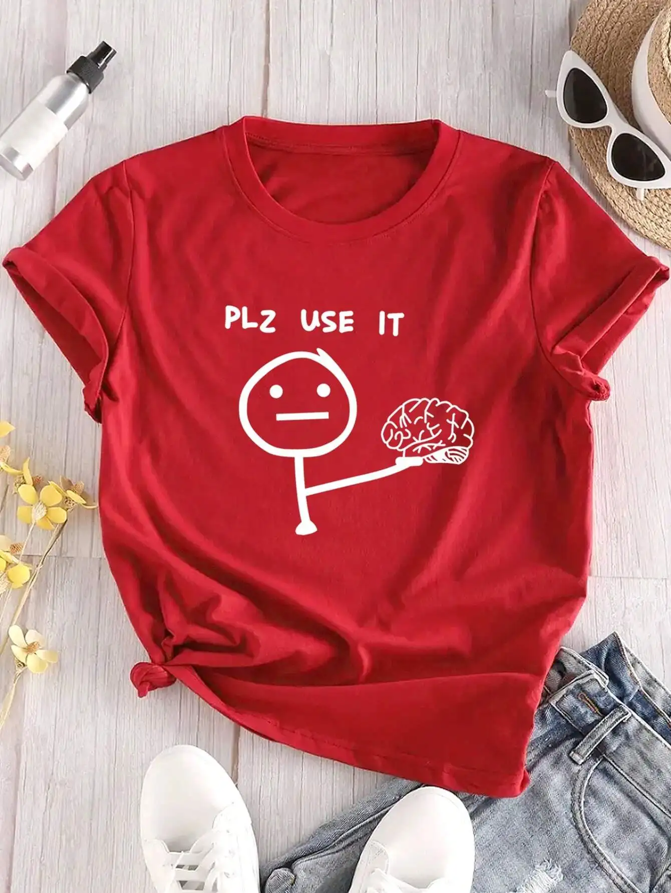 Top casual plus size adornado com estampa engraçada de cérebro para uso diário