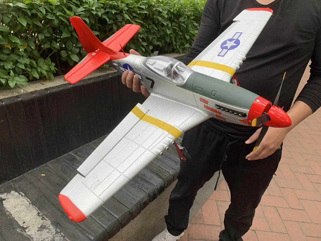 750MM 29.5インチ大型RC航空機 P51 P-51D マスタング A6M P47 4CH