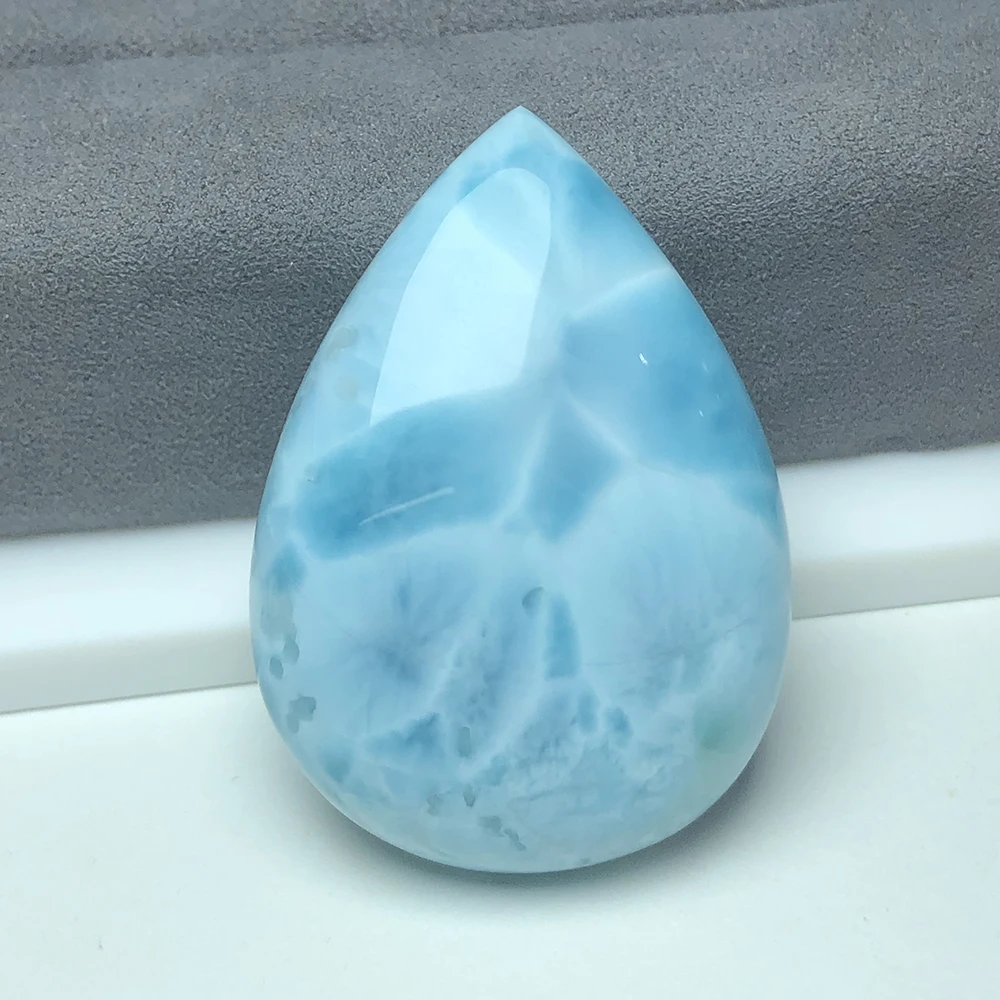 Naturalny dominikański galalima Larimar Kamień morski Gruszka 30,9 * 43,5 * 8 mm93,6 karatowy kamienny wisiorek z kamieniem