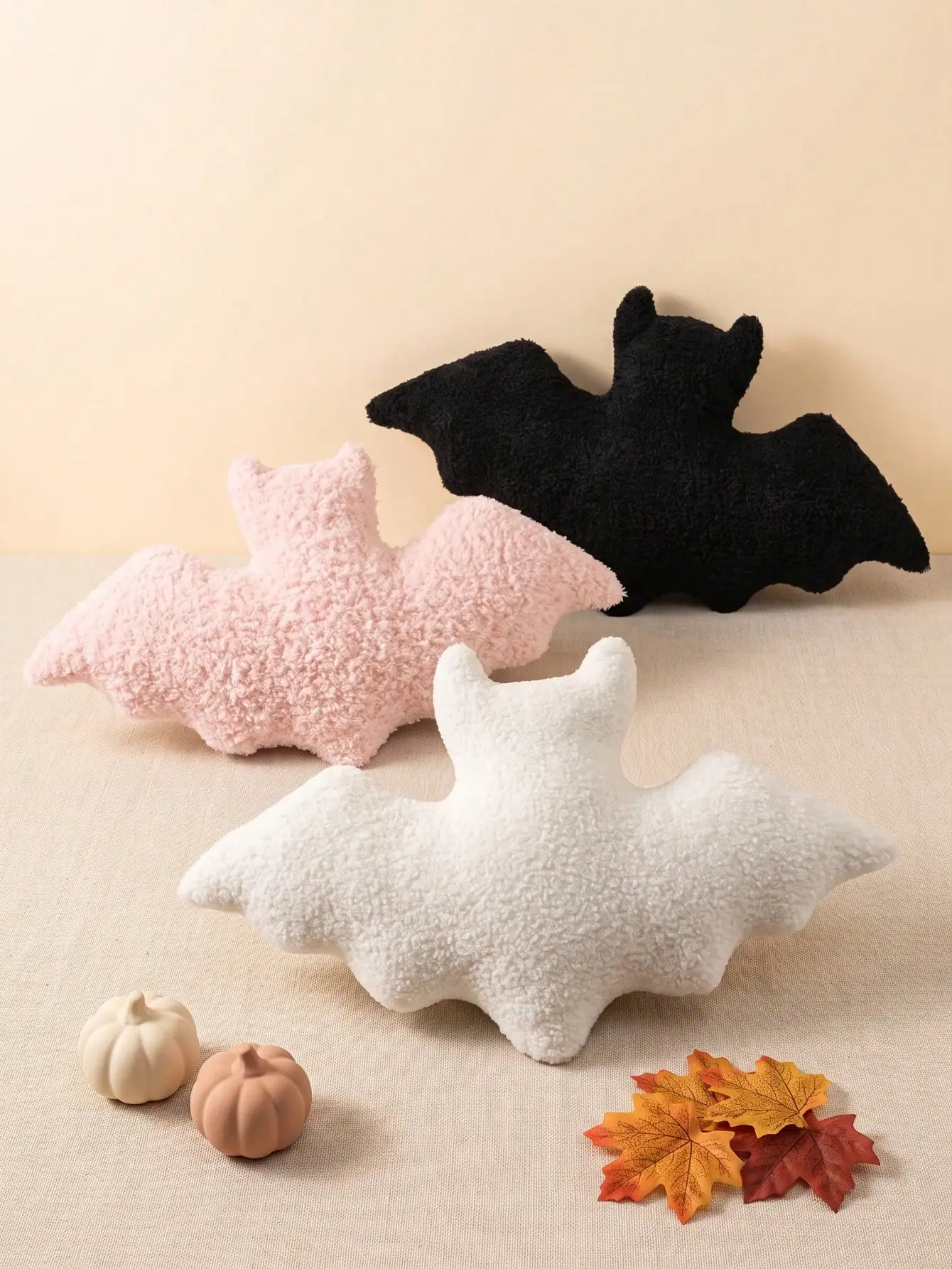 Cute Halloween Bat Plush Pillow, Soft Fuzzy Bat Shaped Stuffed Cushion, Multi-Color Bat Design, Gothic Style Holiday Home Decor, Halloween Sofa Bed Chair Desk Decoration, Themed Party Tabletop Display, Fun Holiday Surprise Gift,