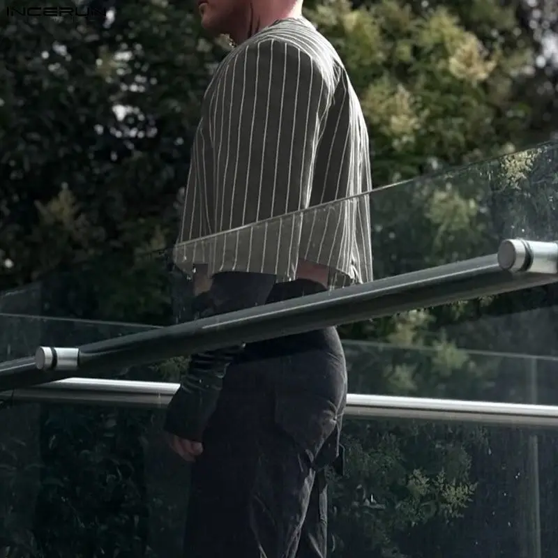 INCERUN قميص مخطط للرجال برقبة دائرية 3/4 كم وسحاب قطع علوية قصيرة غير رسمية ملابس خروج فضفاضة موضة 2026 ملابس رجالية ترفيهية قمصان