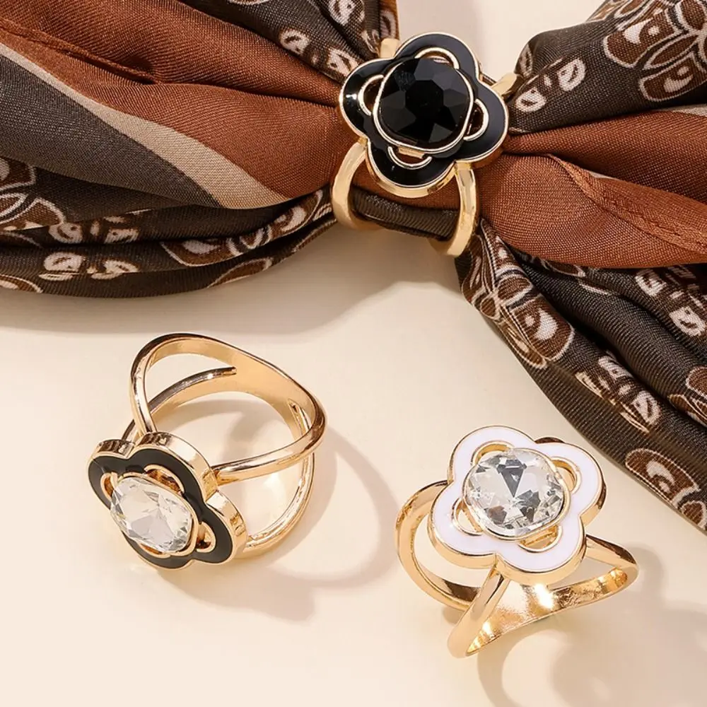 Elegant Pearl Flower Silk Scarf Buckle Women Coat Belt Buckles Clothing Corner Knotted Buckles Waist Fixed Snap Clover