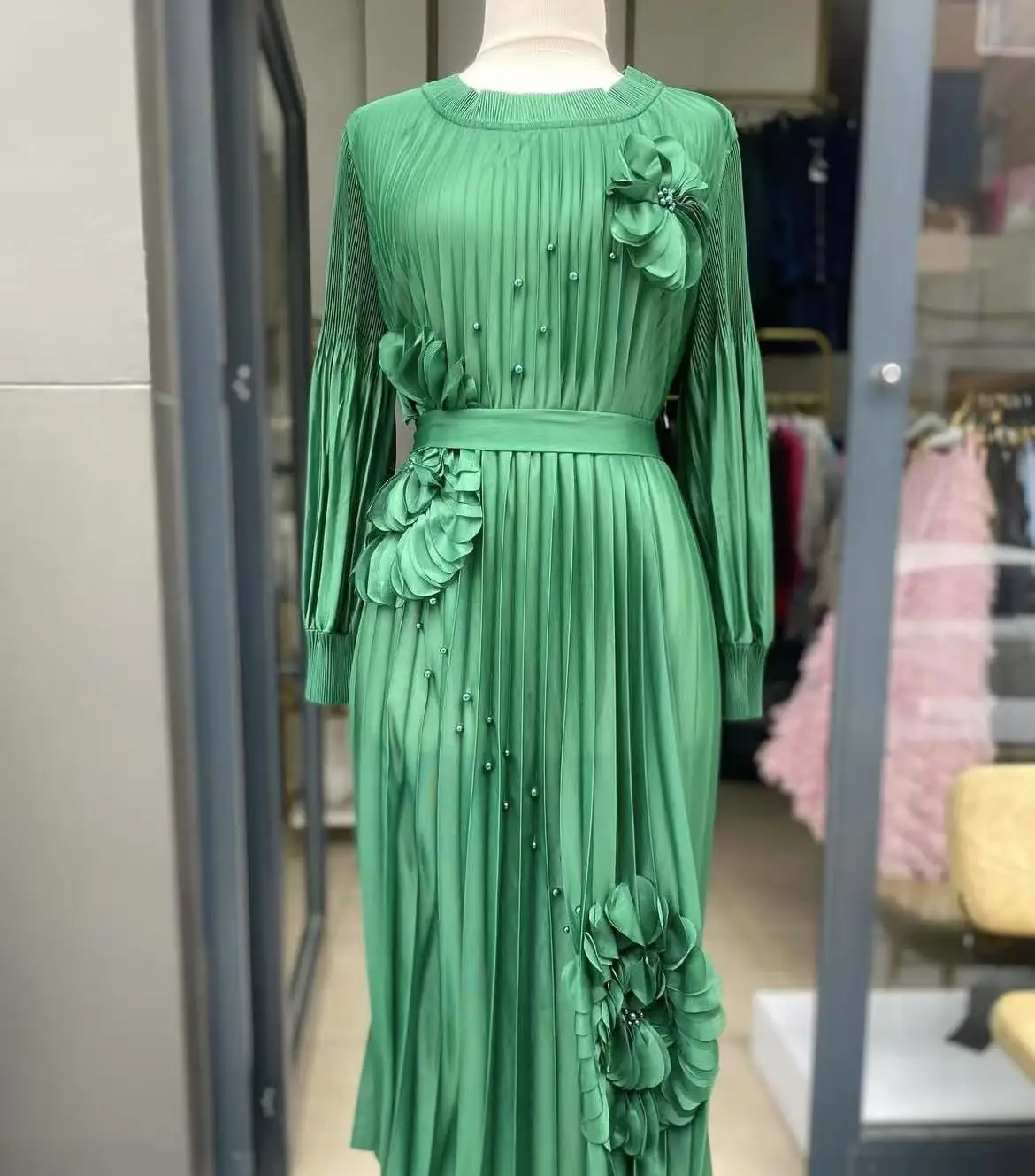 2025-miyake-robe-a-la-mode-femmes-haut-de-gamme-sens-ongles-perles-fleur-bretelles-taille-lanterne-manches-plissee-longue-robe-ete-nouveau