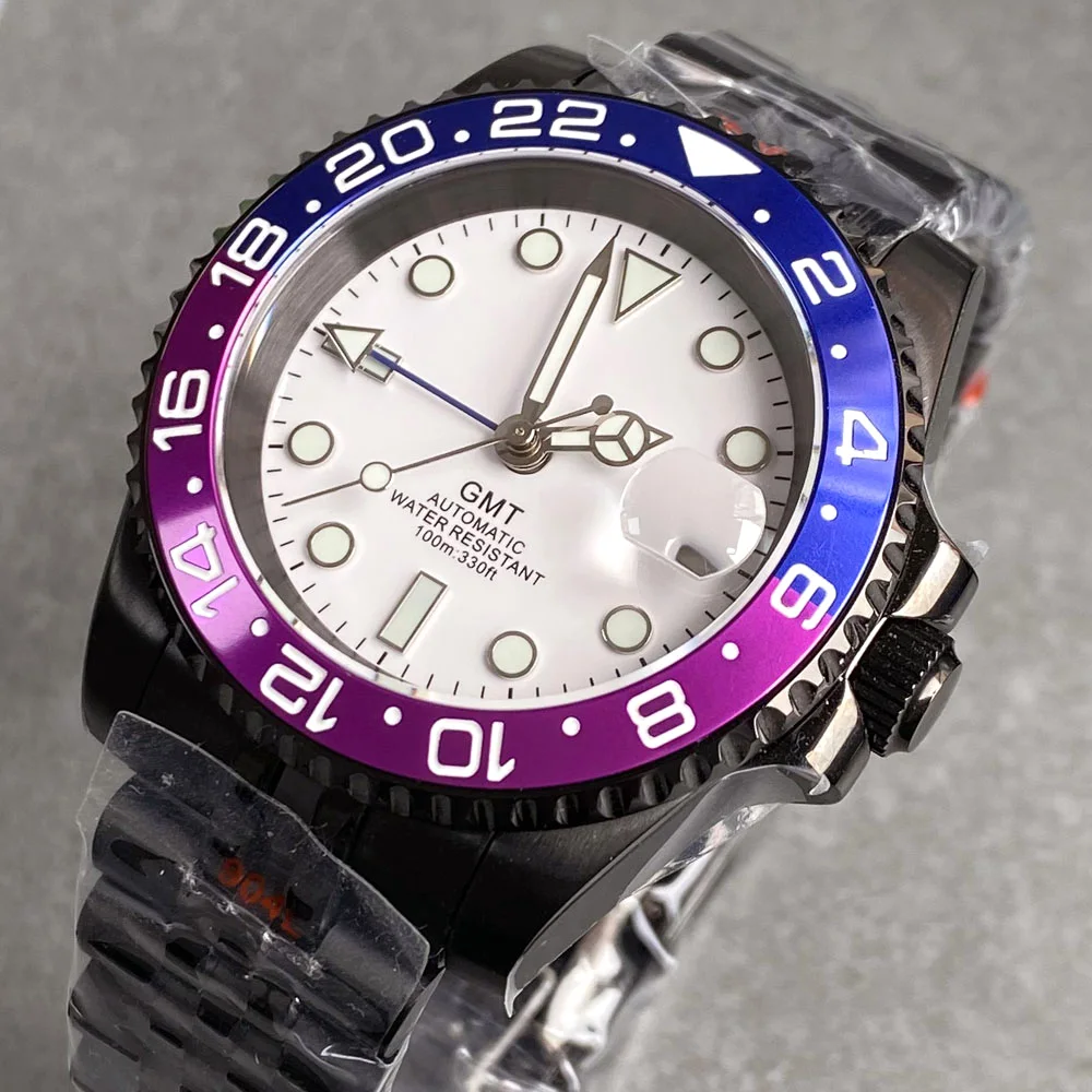 PVD Black Blue Purple GMT NH34 Mechanical Men Watch White Dial 20bar Waterproof Wristwatch Nologo 120 Clicks Bezel Swim Clock