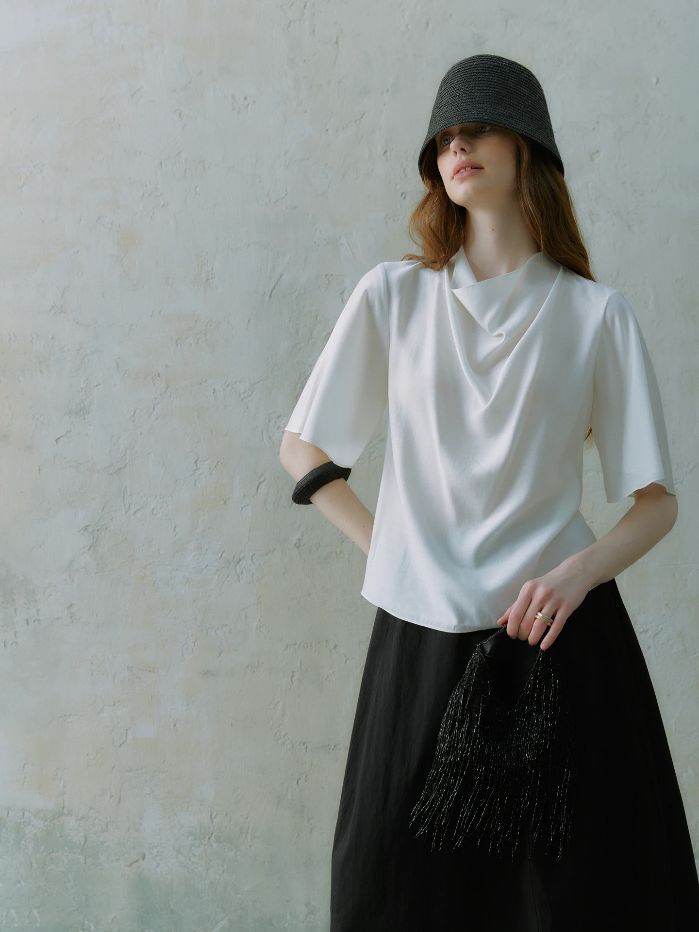 

Oz Pearl Filter High Gloss mid Sleeve Shirt Women Spring Summer Small Design Sense Top Loose Fit Bell Sleeve