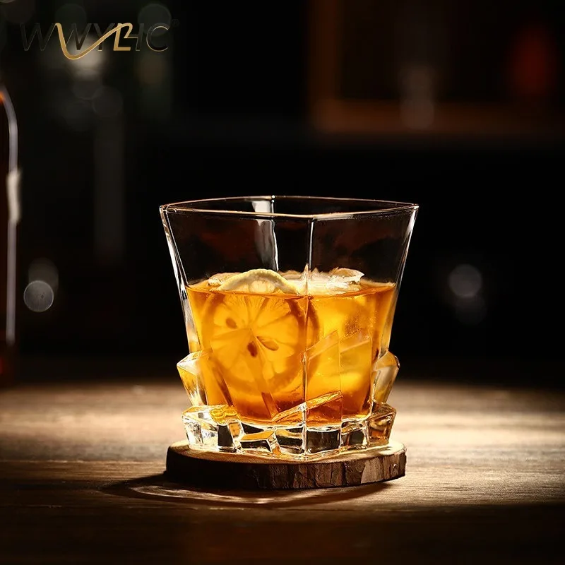 Suitable for Beautiful and Delicate Small Wine Glasses, Classic Cocktail , Retro Glass Foreign Wine Cups