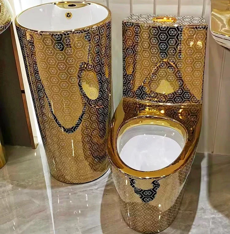 Toilettenset mit goldenem Becken