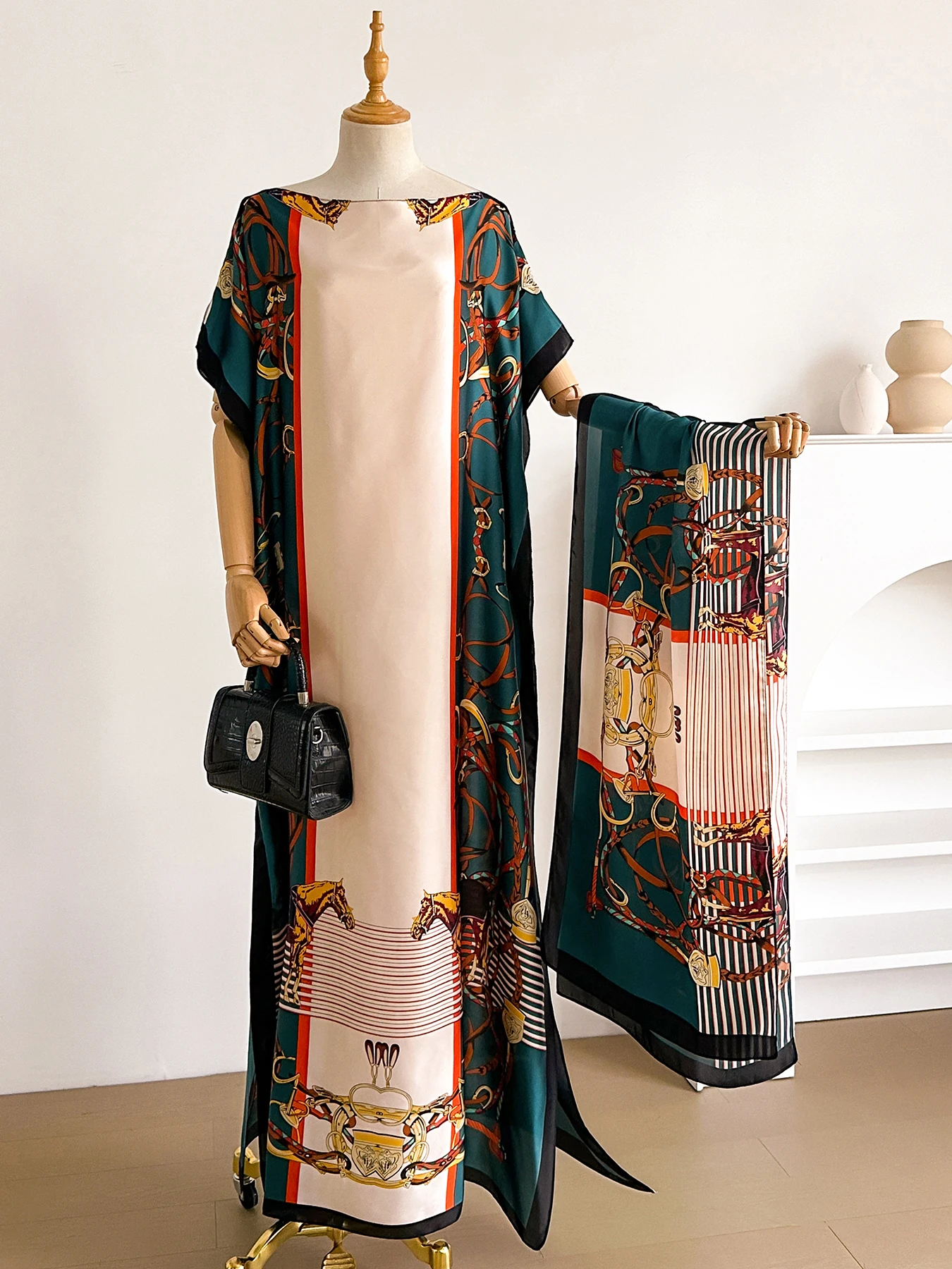 Equestrian Chain Satin Print Abaya With Scarf, Loose Maxi Kaftan For African Muslim Women Summer Beach Holiday Wear