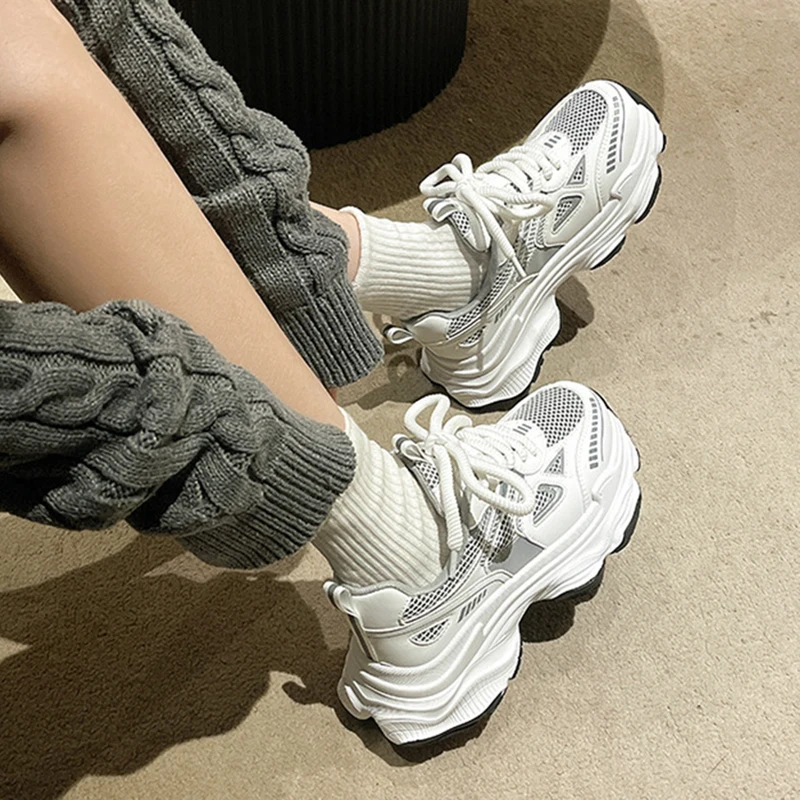 New Women's Breathable Casual Soft Sole Breathable Comfortable Sports Shoes Mesh Flats Lightweight Breathable Running Shoes