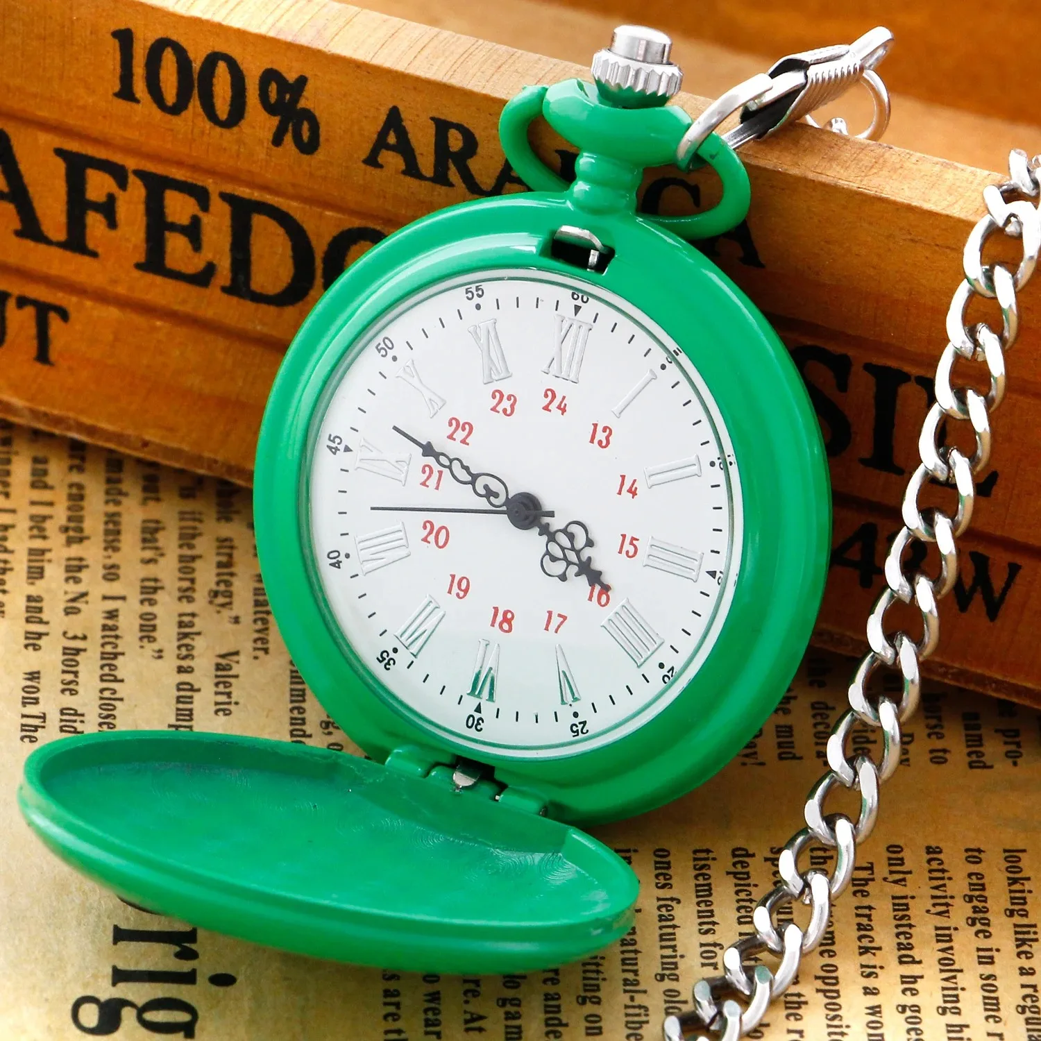 Exquisite Green Macaron Roman Digital Men's and Women's Quartz Pocket Watch Vintage Fashion Necklace Jewelry Student Gifts