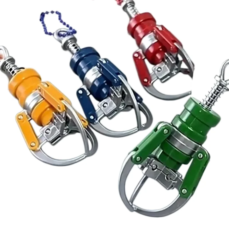 Chaveiro Criativo de Plástico com Mini Máquina de Garra de Boneca, Brinquedo Portátil de Pegar com os Dedos, Pingente de Bolsa para Meninas, Joia N908