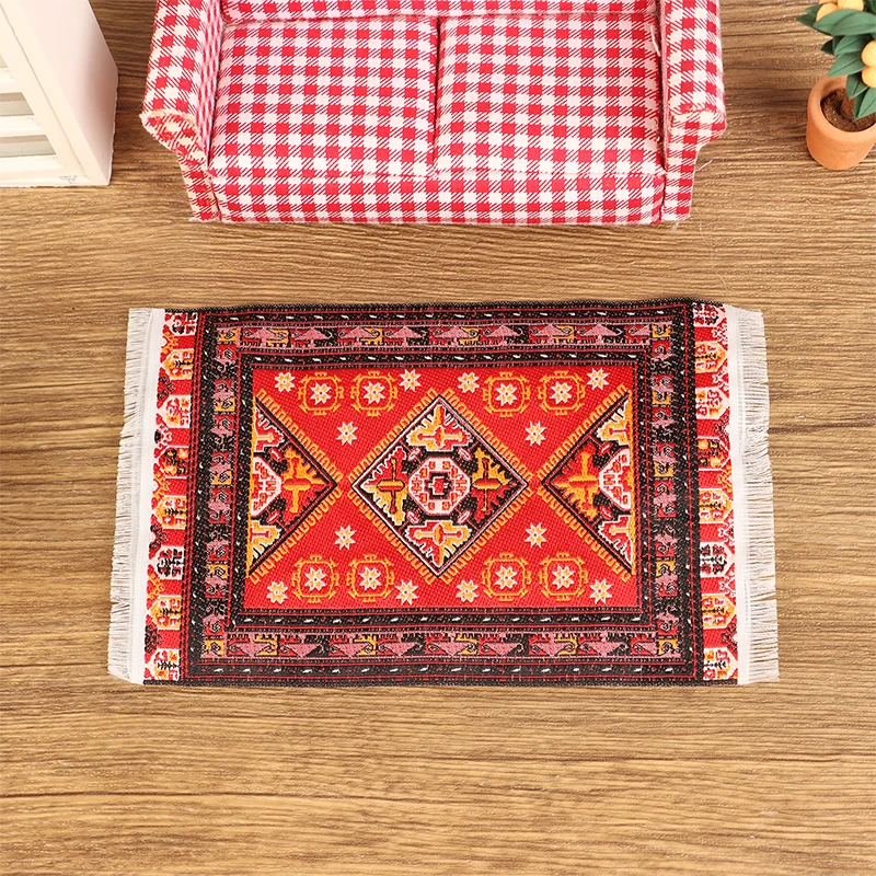 Hand-woven 1:12 Dollhouse Miniature Floor Rug, Ideal for Model Bedroom Decor, Mini Furniture Home Accessory