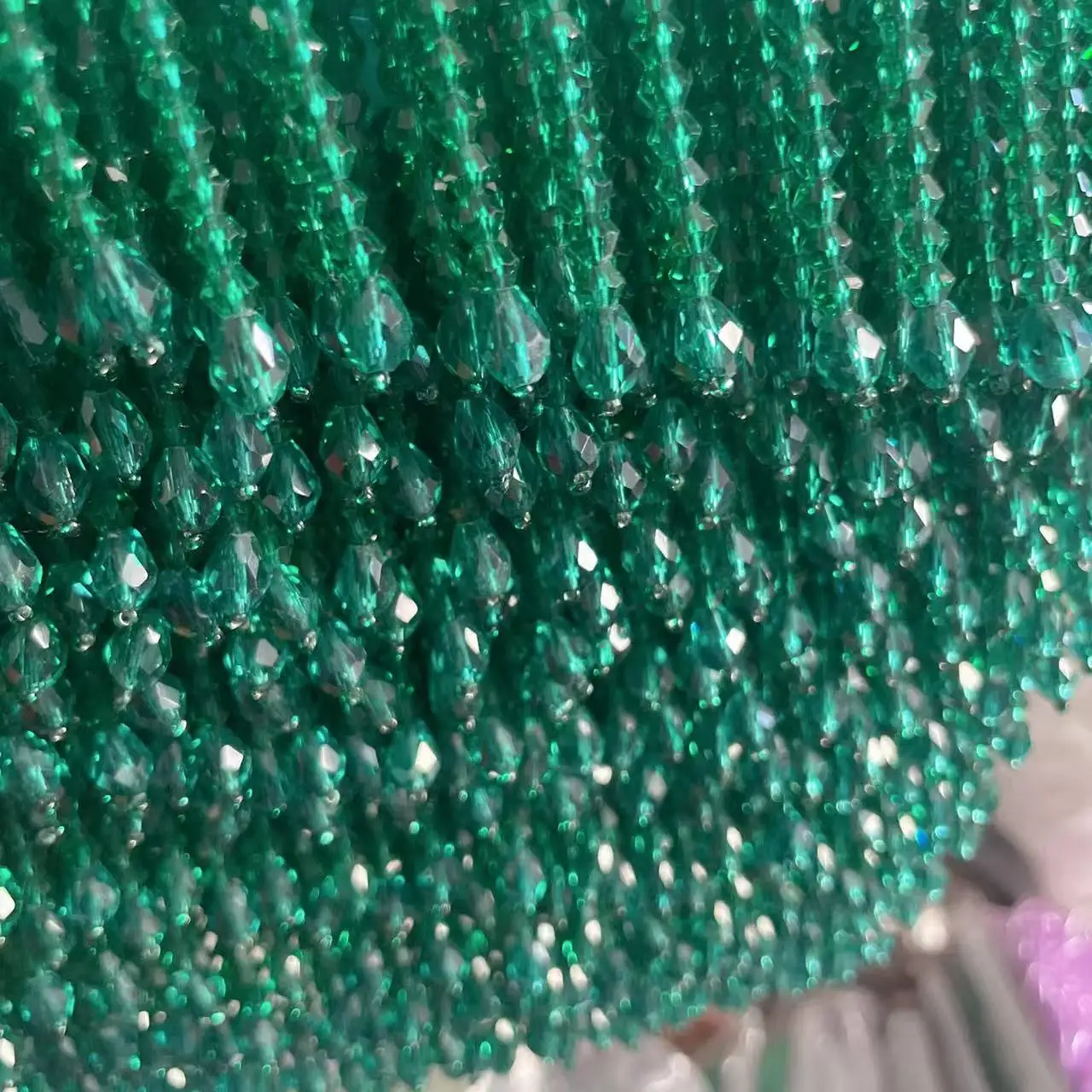 2-5 Yards. 25 Farben, hohe Dichte, funkelnde Kristallquaste. Spitzenbesatz. Kleiderquaste. Ohrringe, Halsketten, Kristallschmuck, DIY-Perlen. – Detail 4