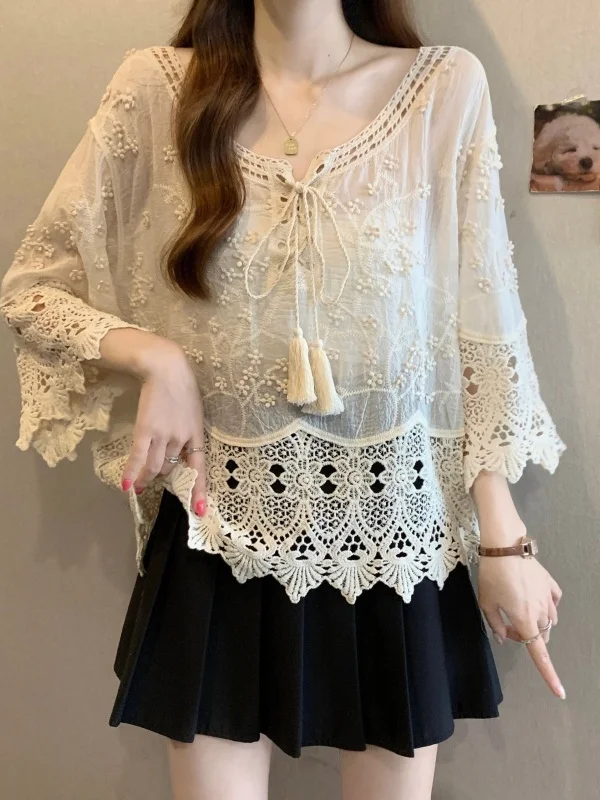 

plus Size Women's Shirt Summer New Korean Design Embroidery Lace Belted Three-Dimensional Flared Sleeve V-Neck Breathable Cas...