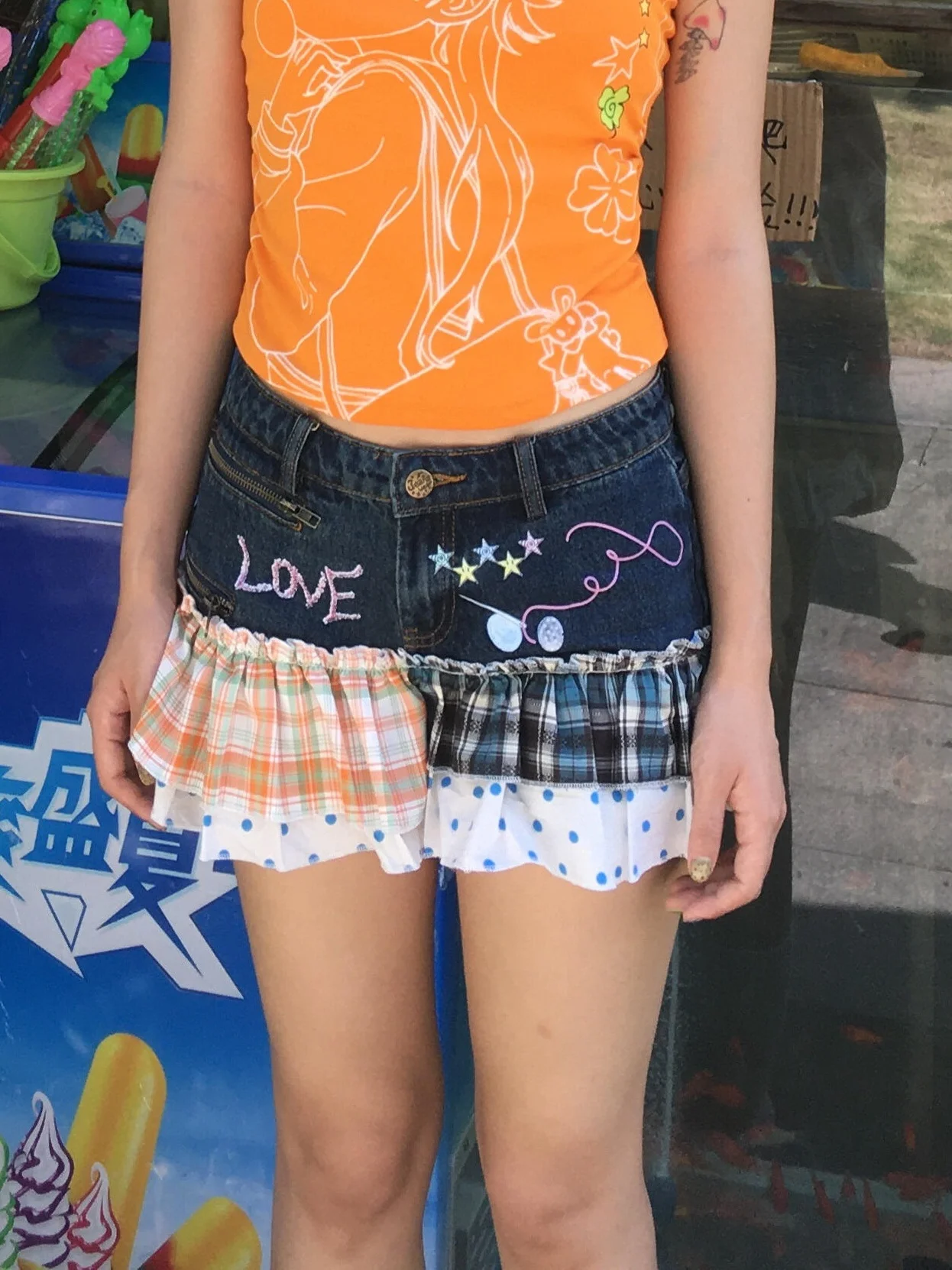 

Y2K клетчатая лоскутная джинсовая юбка на молнии женская летняя универсальная дизайнерская необычная горячая юбка с высокой талией из смеси хлопка юбка-торт