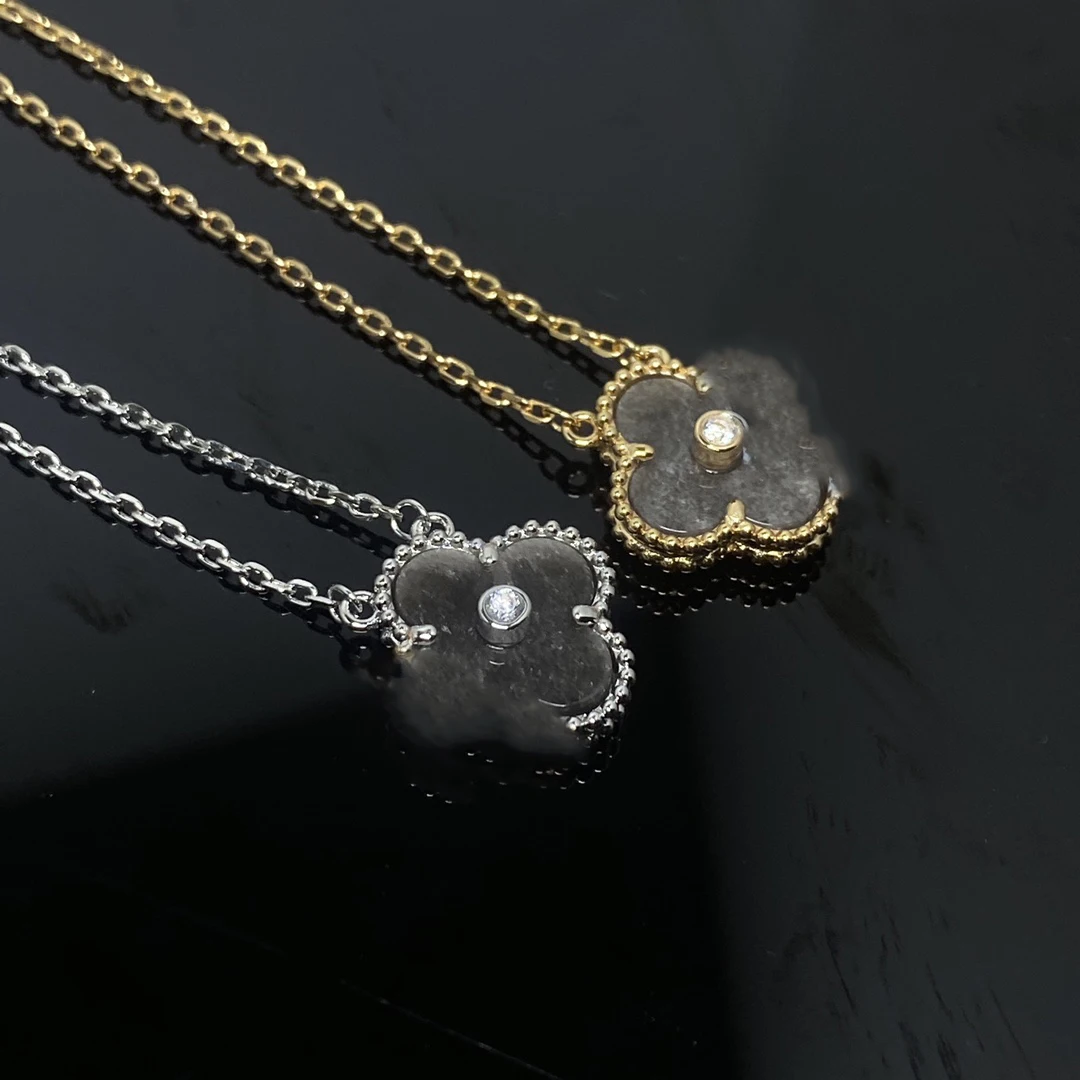 New European and American s925 Silver Clover Necklace Couple Gift Simple Fashion Versatile Personalized Light Luxury