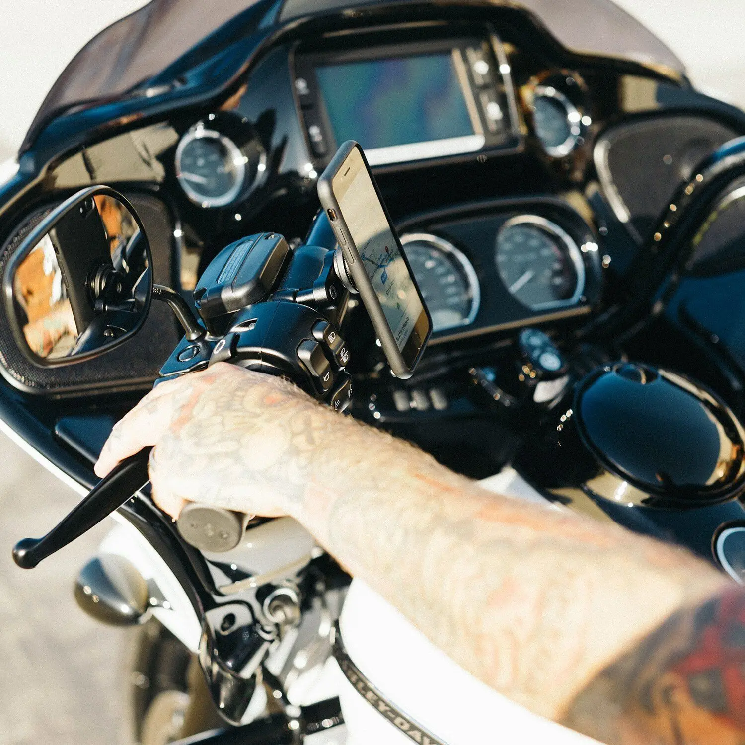 Supporto frizione staffa per Smartphone per manubrio moto acceleratore supporto per telefono acceleratore in alluminio per Harley India ROCKET 3 R